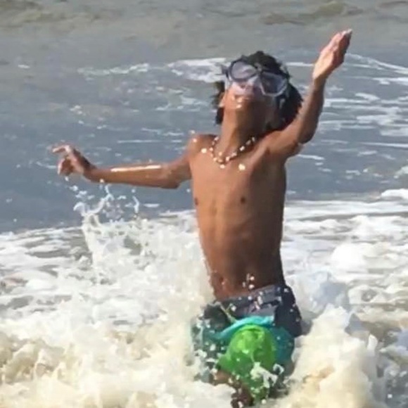 Meet your Posher, James - Picture 1 of 1